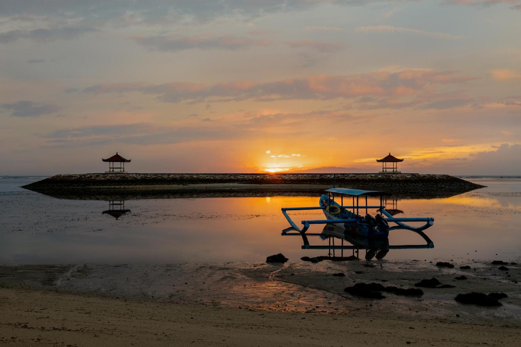 Taksu Sanur Hotel Екстериор снимка